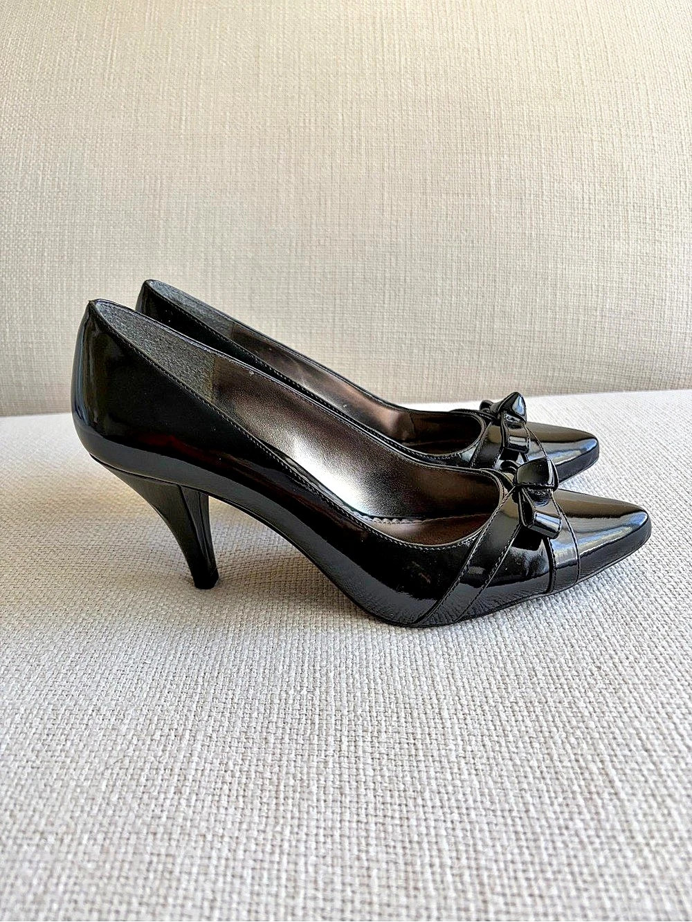 Laura Ashley Black Pointed-Toe Bow Heels